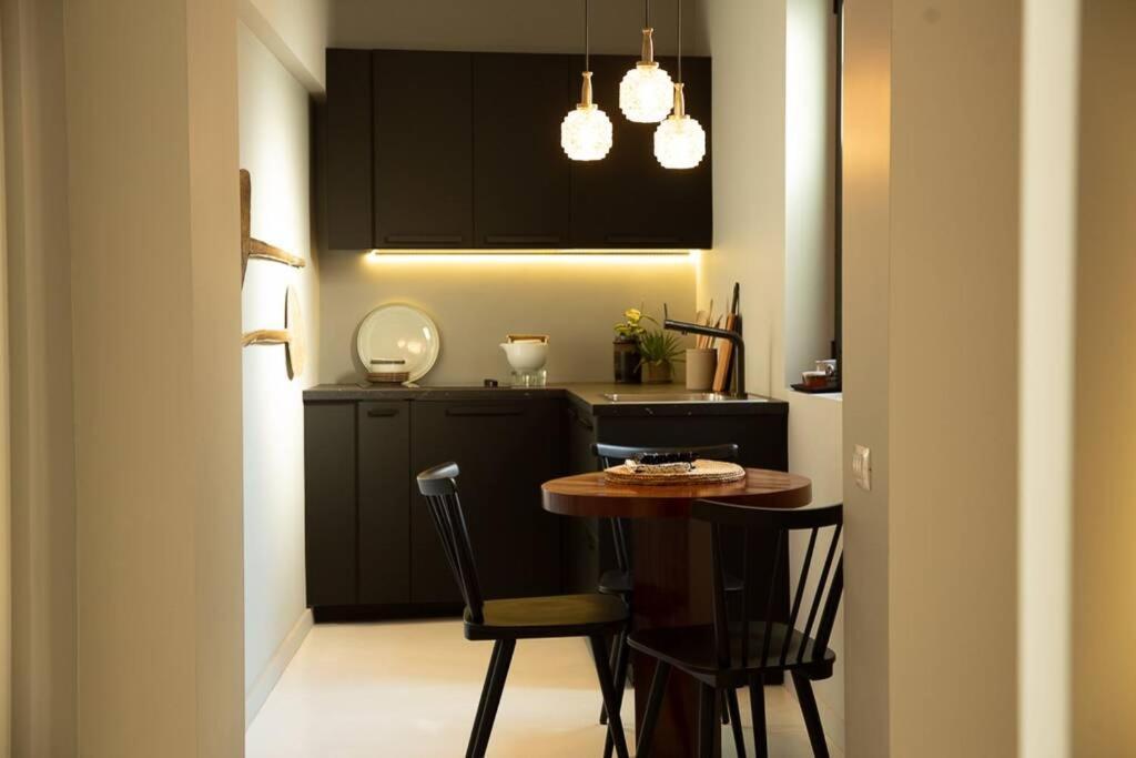 Zen Apartment - Calea Victoriei บูคาเรสต์ ภายนอก รูปภาพ