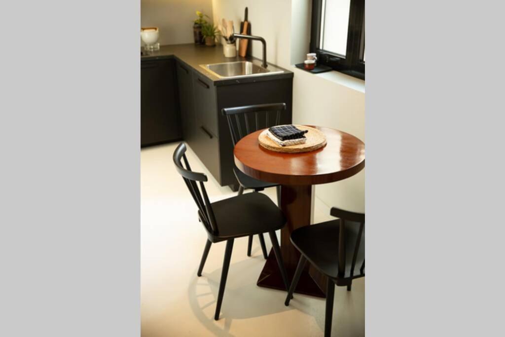 Zen Apartment - Calea Victoriei บูคาเรสต์ ภายนอก รูปภาพ